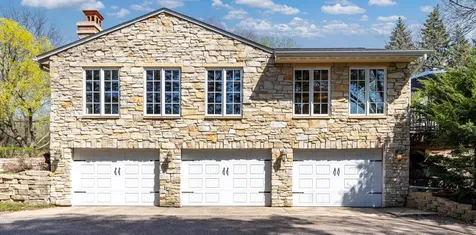 994 Wagon Wheel Trail Mendota Heights MN 55120