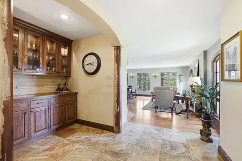 994 Wagon Wheel Trail Mendota Heights MN 55120