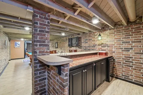 994 Wagon Wheel Trail Mendota Heights MN 55120