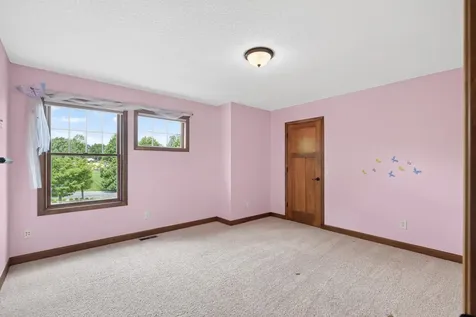 9020 Warren Court Victoria MN 55386