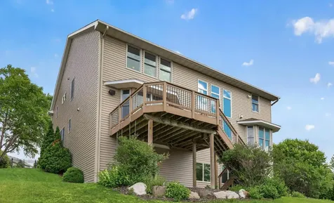 9020 Warren Court Victoria MN 55386