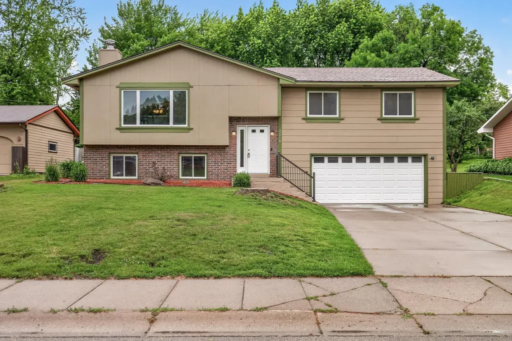 17918 Weaver Lake Drive Maple Grove MN 55311