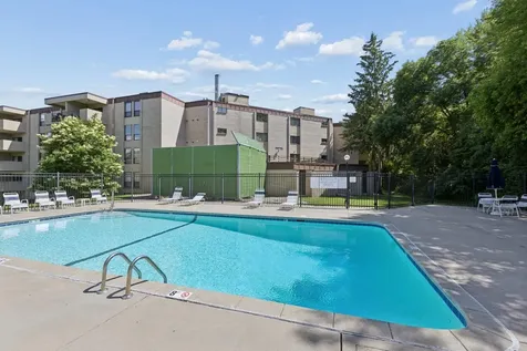 6650 Vernon Avenue S Edina MN 55436