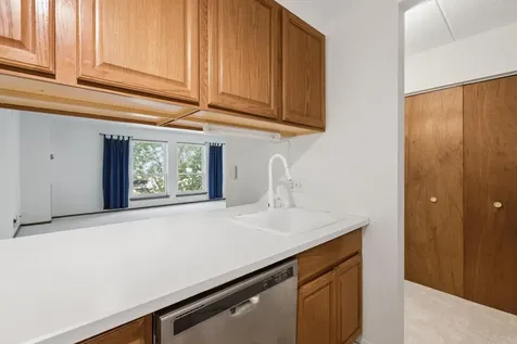 6650 Vernon Avenue S Edina MN 55436