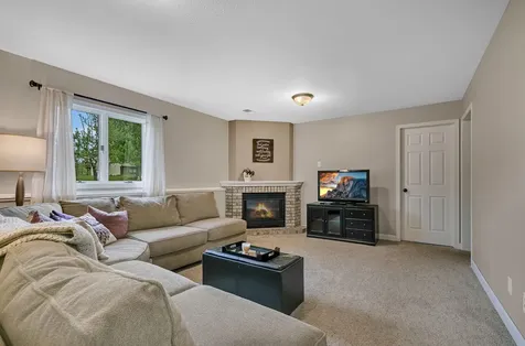 913 5th Avenue E Sartell MN 56377