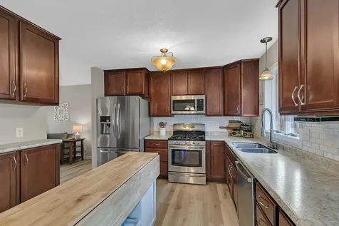 913 5th Avenue E Sartell MN 56377