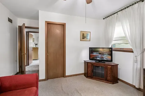 3901 57th Avenue N Brooklyn Center MN 55429