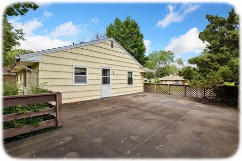 3901 57th Avenue N Brooklyn Center MN 55429