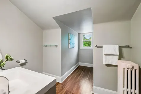 3258 Xerxes Avenue N Minneapolis MN 55412
