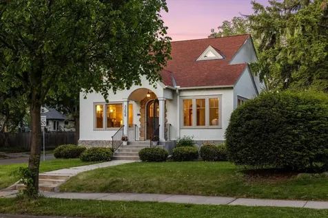 3258 Xerxes Avenue N Minneapolis MN 55412