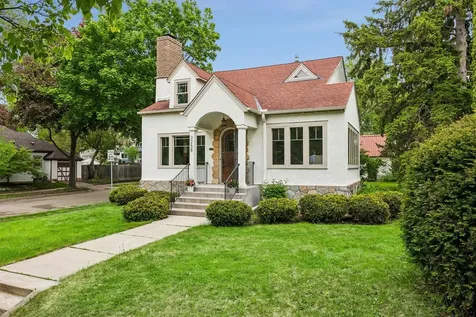3258 Xerxes Avenue N Minneapolis MN 55412