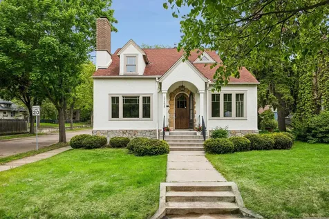 3258 Xerxes Avenue N Minneapolis MN 55412