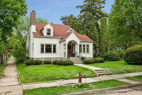 3258 Xerxes Avenue N Minneapolis MN 55412