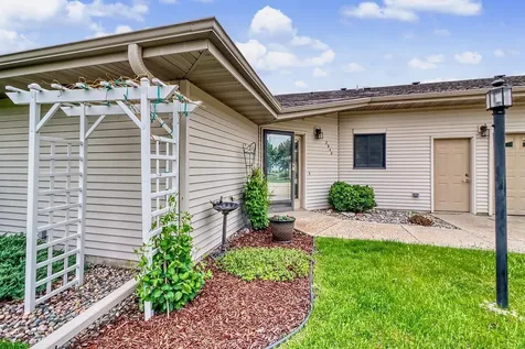 2940 12th Avenue S Moorhead MN 56560