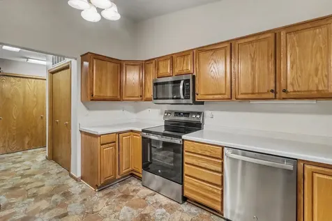 2940 12th Avenue S Moorhead MN 56560