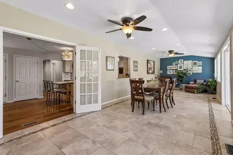 1212 Balsam Trail E Eagan MN 55123