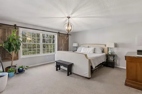 1212 Balsam Trail E Eagan MN 55123