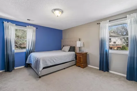 1212 Balsam Trail E Eagan MN 55123