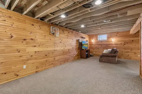1212 Balsam Trail E Eagan MN 55123