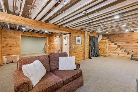 1212 Balsam Trail E Eagan MN 55123
