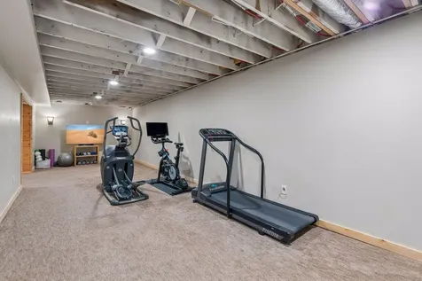 1212 Balsam Trail E Eagan MN 55123