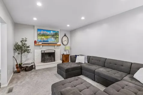1212 Balsam Trail E Eagan MN 55123