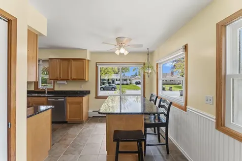2905 Townview Avenue NE Saint Anthony MN 55418