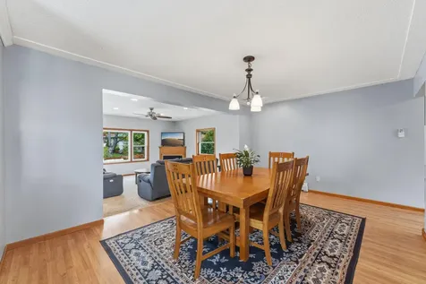 2905 Townview Avenue NE Saint Anthony MN 55418