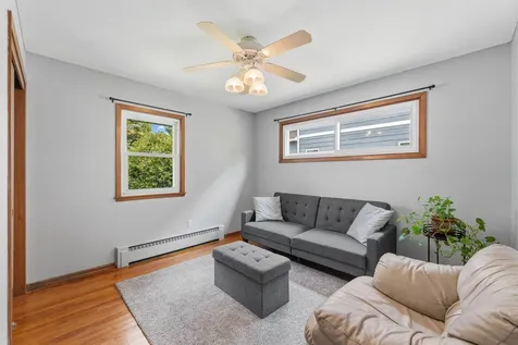 2905 Townview Avenue NE Saint Anthony MN 55418
