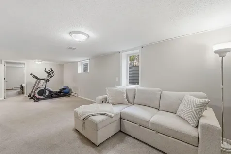 2905 Townview Avenue NE Saint Anthony MN 55418