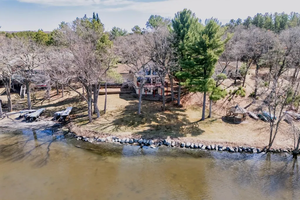 33120 Xenon Drive NW Princeton MN 55371