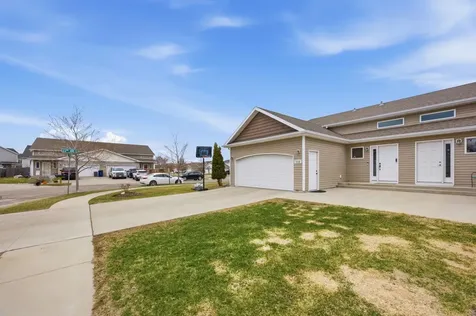 2238 35th Street Circle S Moorhead MN 56560