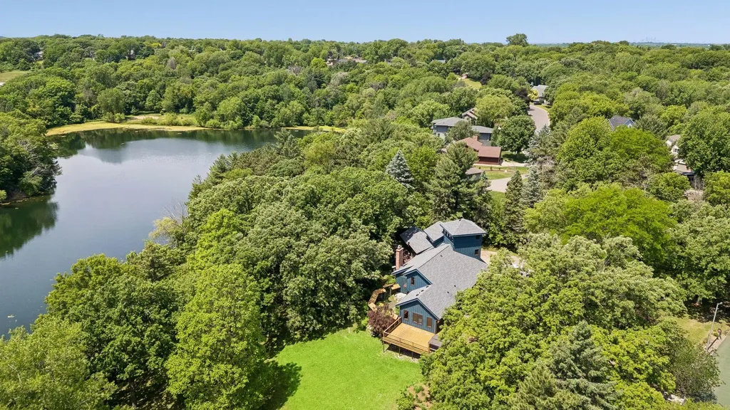 776 Golden Meadow Road Eagan MN 55123