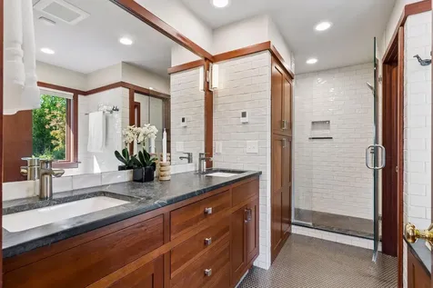 776 Golden Meadow Road Eagan MN 55123
