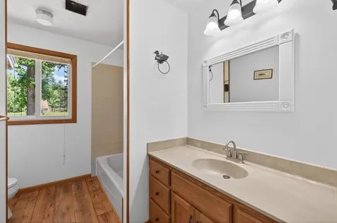 11462 42nd Street SE Clear Lake MN 55319