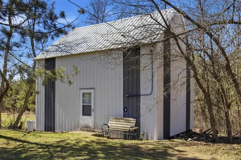 25842 Co Highway 21 Detroit Lakes MN 56501
