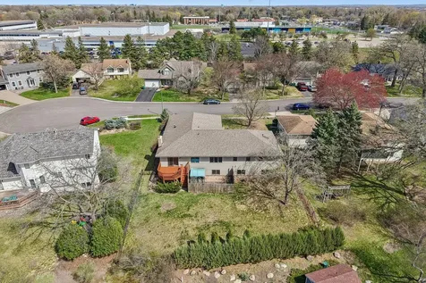 8912 Vincent Place Bloomington MN 55431