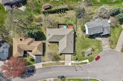 8912 Vincent Place Bloomington MN 55431