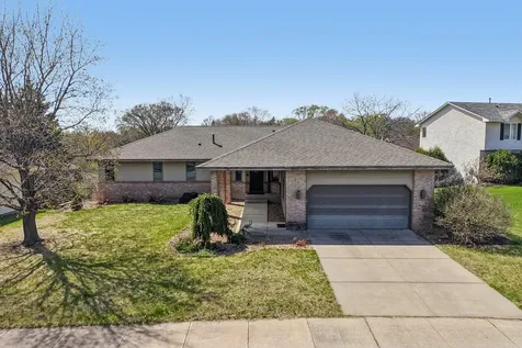 8912 Vincent Place Bloomington MN 55431