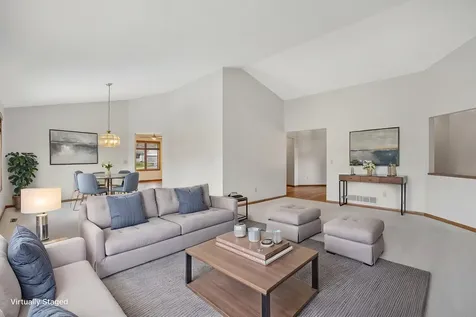 8912 Vincent Place Bloomington MN 55431