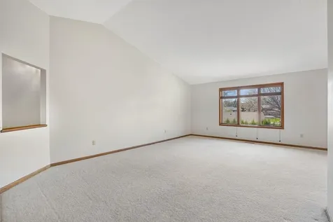 8912 Vincent Place Bloomington MN 55431