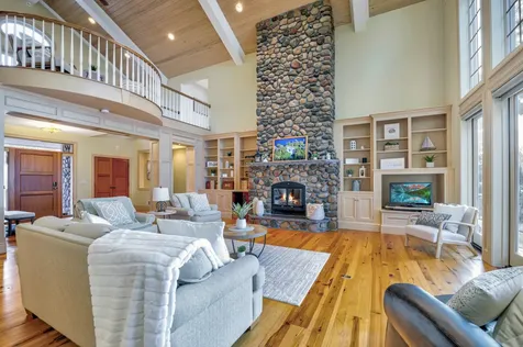 1242 Maple Leaf Trail NW Walker MN 56484