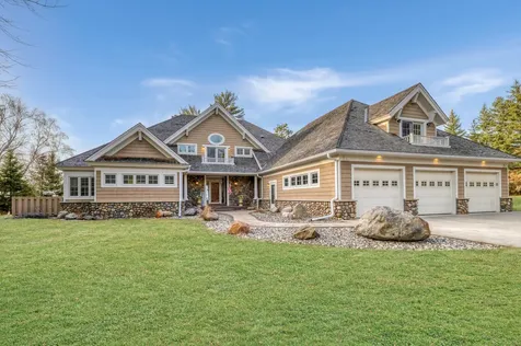 1242 Maple Leaf Trail NW Walker MN 56484