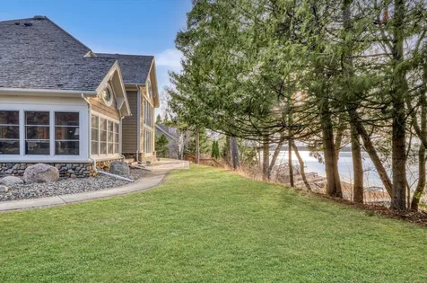 1242 Maple Leaf Trail NW Walker MN 56484