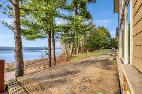 1242 Maple Leaf Trail NW Walker MN 56484