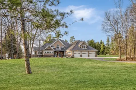 1242 Maple Leaf Trail NW Walker MN 56484