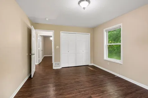 9934 Maple Avenue Bloomington MN 55431