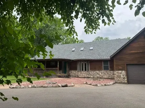 9934 Maple Avenue Bloomington MN 55431