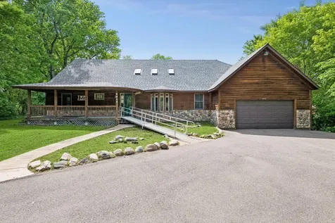 9934 Maple Avenue Bloomington MN 55431