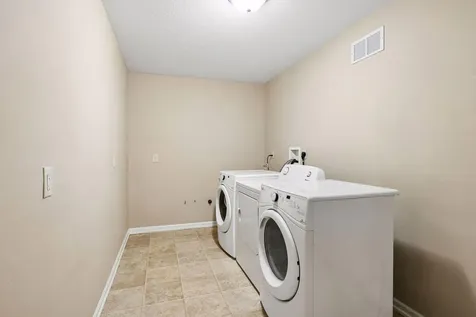 9934 Maple Avenue Bloomington MN 55431